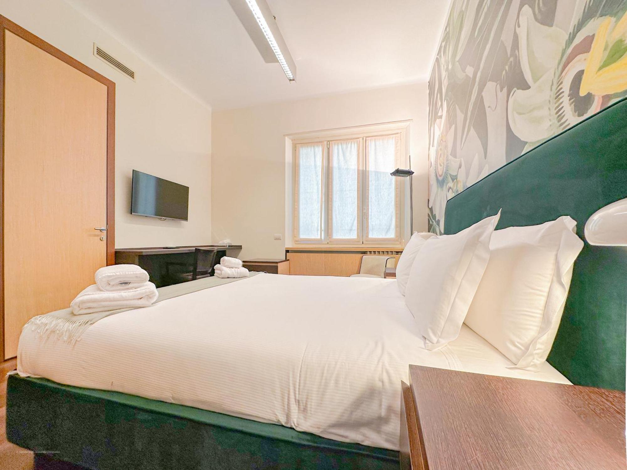 Fontana Suites - 15 Min Dal Duomo Μιλάνο Δωμάτιο φωτογραφία